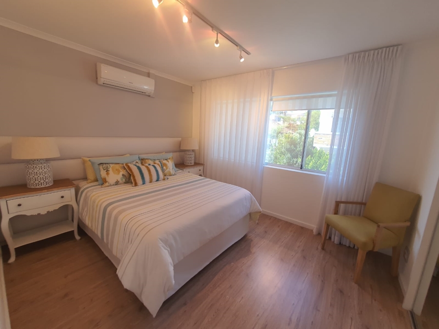 To Let 2 Bedroom Property for Rent in Bantry Bay Western Cape